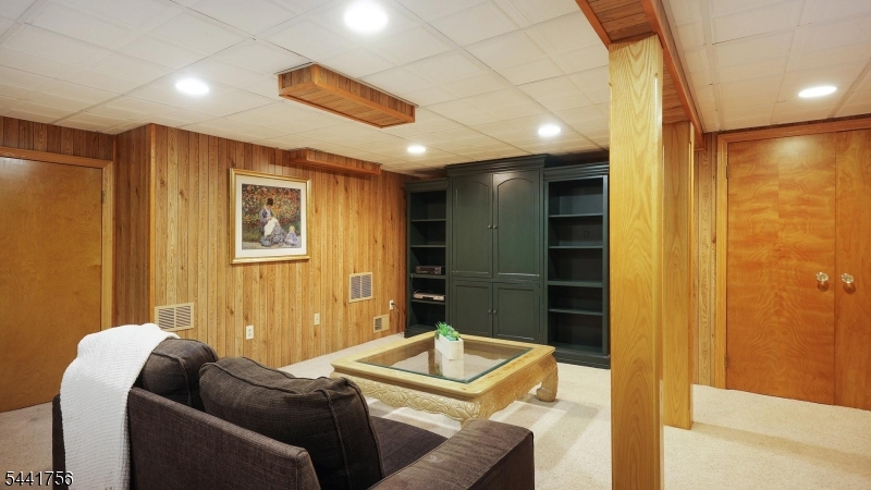 Log Cabin Estates - Residential