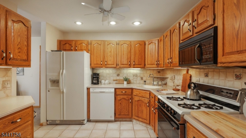 Log Cabin Estates - Residential
