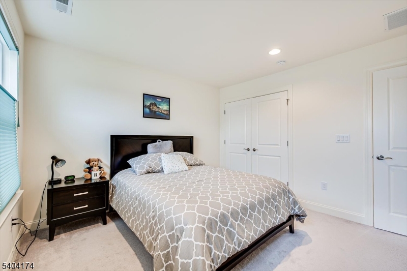 Point of Woods - Residential