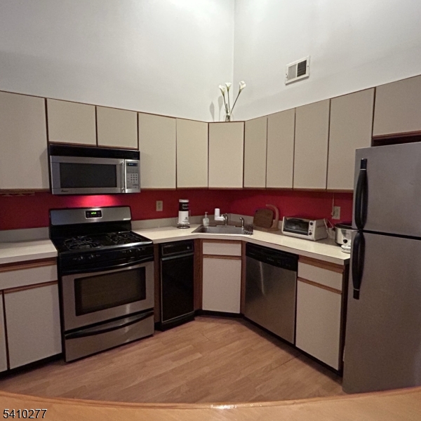 Vanderhaven Farm Village I - Residential
