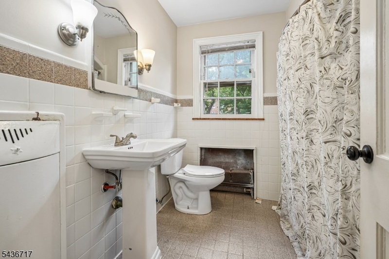 Weequahic - Residential