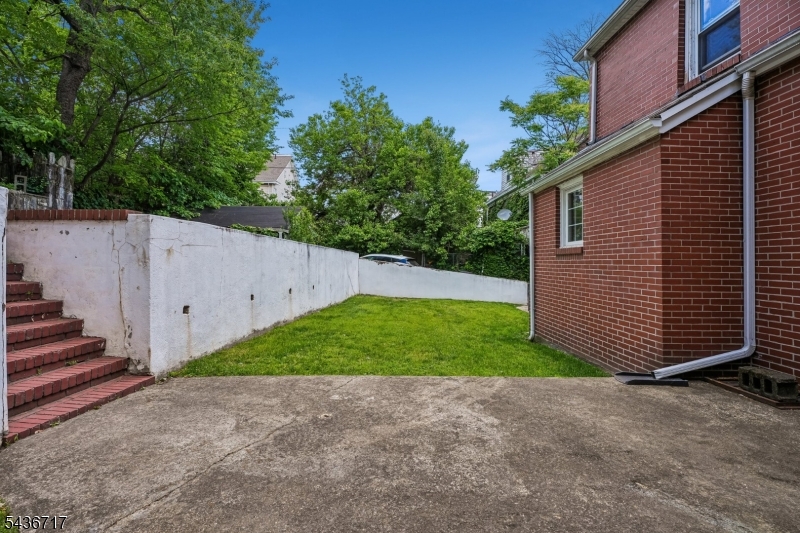 Weequahic - Residential