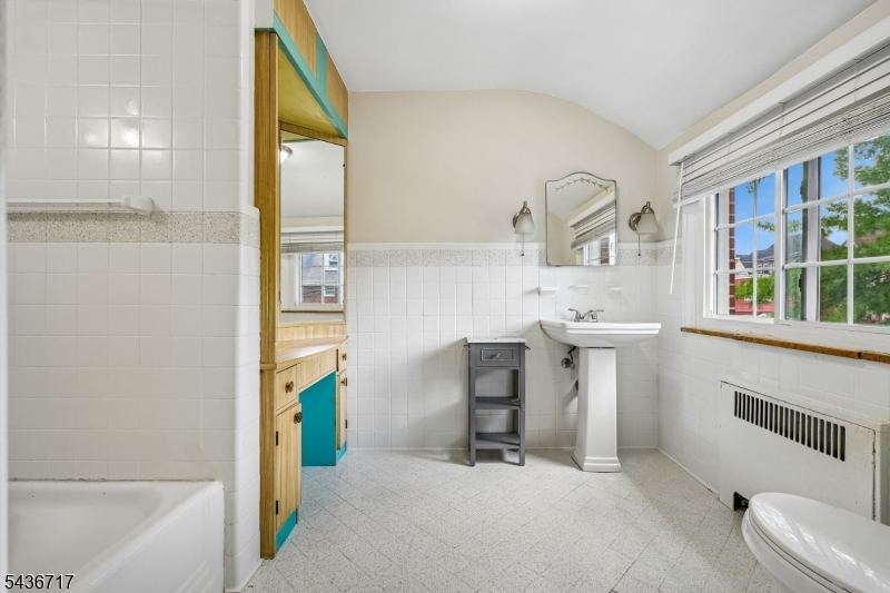 Weequahic - Residential