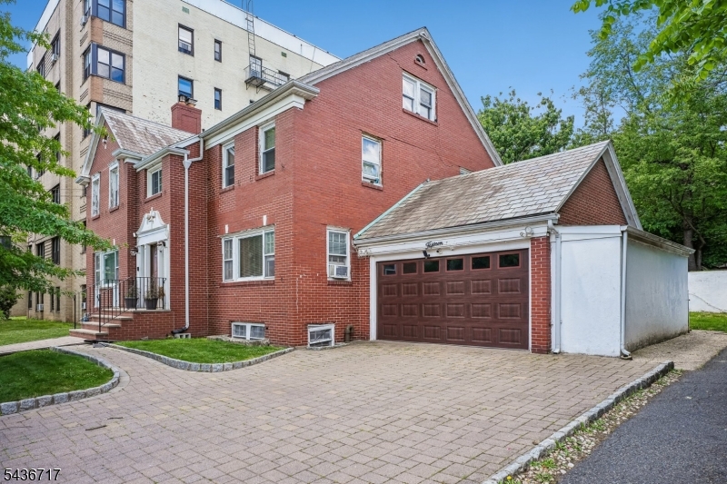 Weequahic - Residential