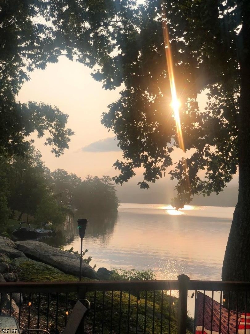 Upper Greenwood Lake - Residential Lease