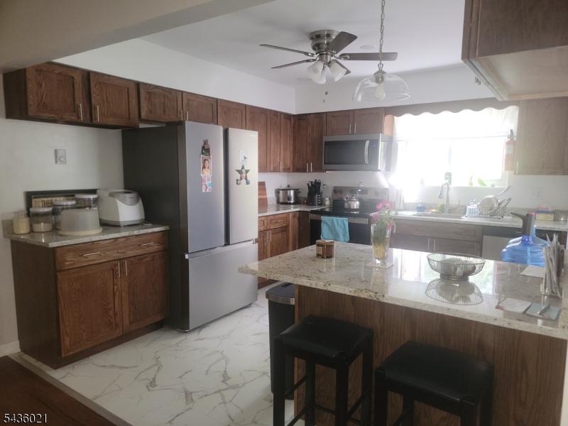 HIGH POINT COUNTRY CLUB - Residential