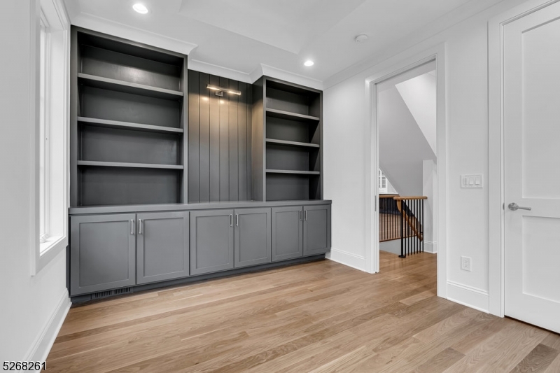 Rolling Hill - Residential