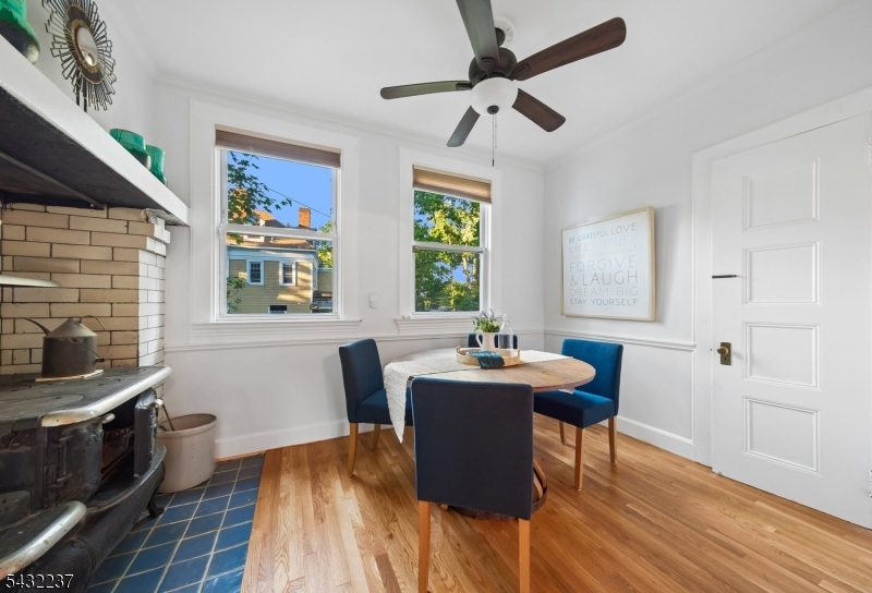 Seven Oaks - Residential