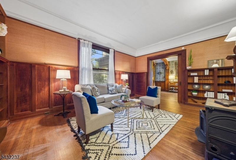 Seven Oaks - Residential