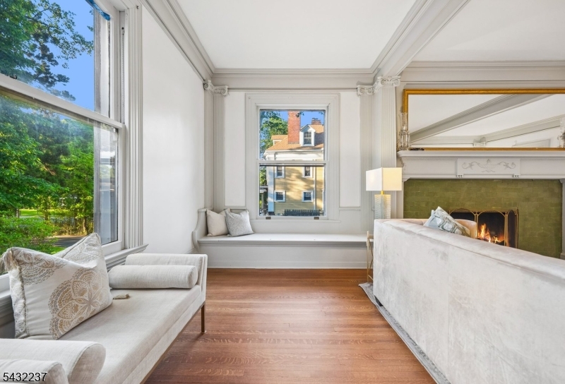 Seven Oaks - Residential