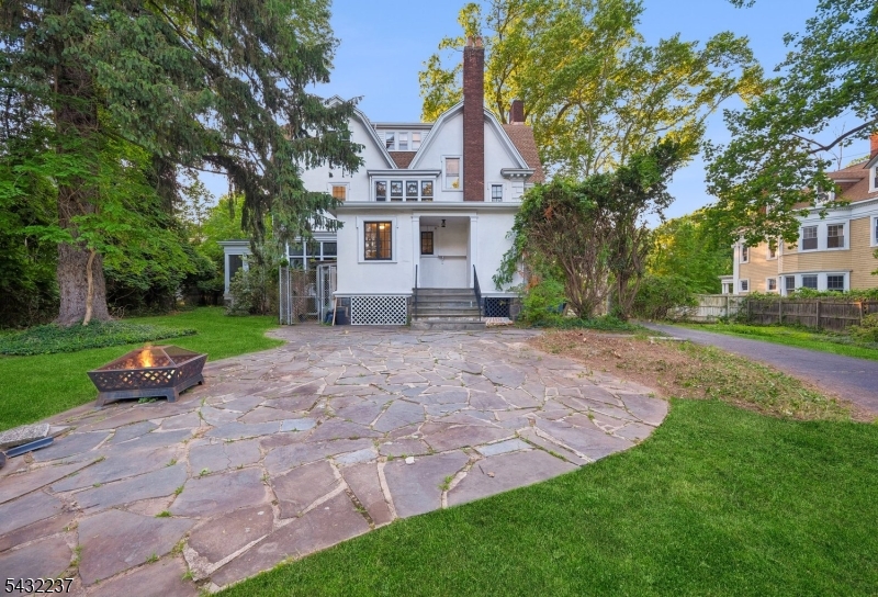 Seven Oaks - Residential