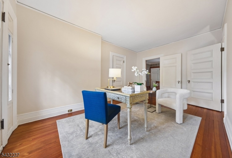 Seven Oaks - Residential
