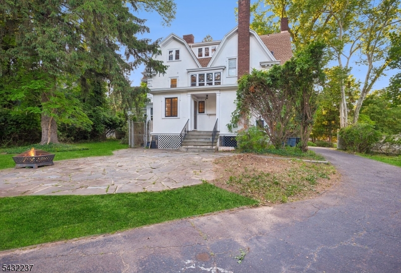 Seven Oaks - Residential