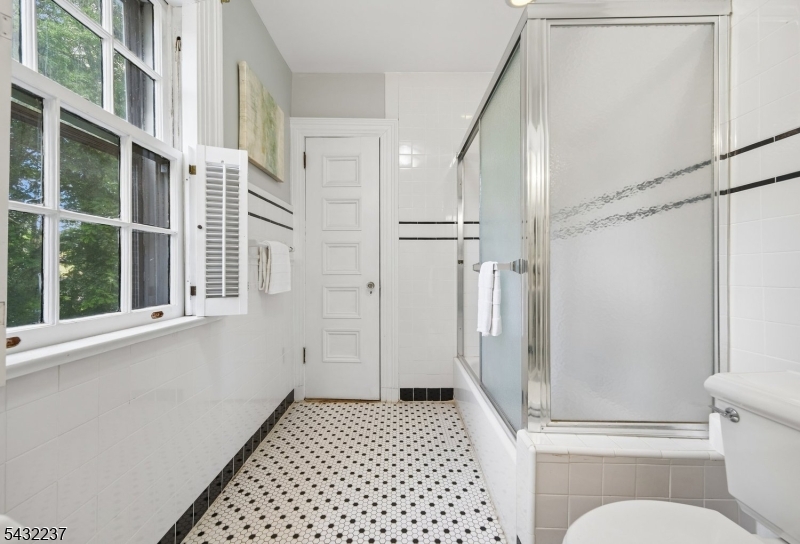 Seven Oaks - Residential