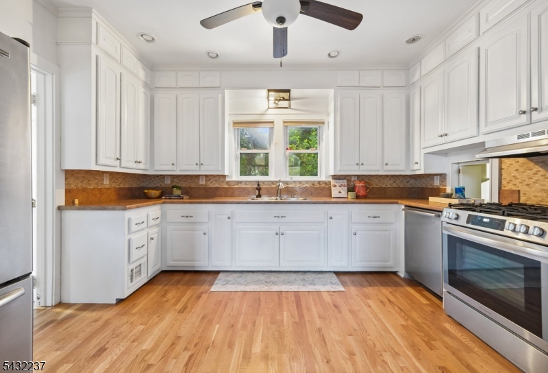 Seven Oaks - Residential
