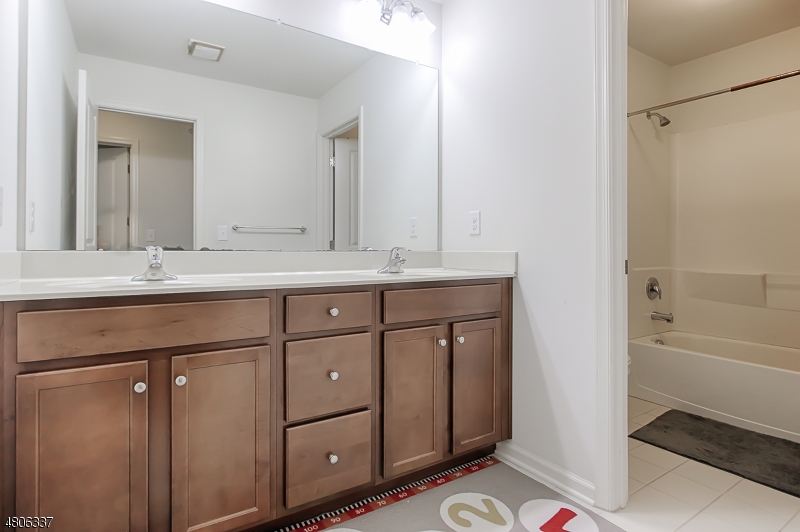 Coventry Park - Residential Lease