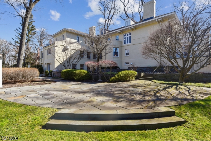 Memorial Field - Residential