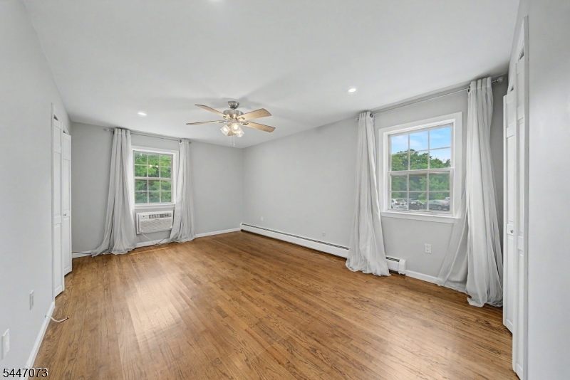 Valley Stream Condominiums - Residential
