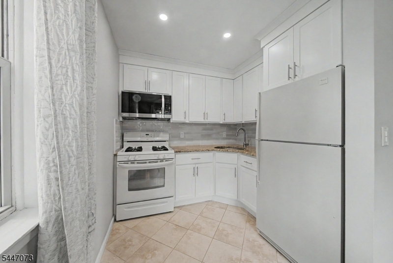 Valley Stream Condominiums - Residential
