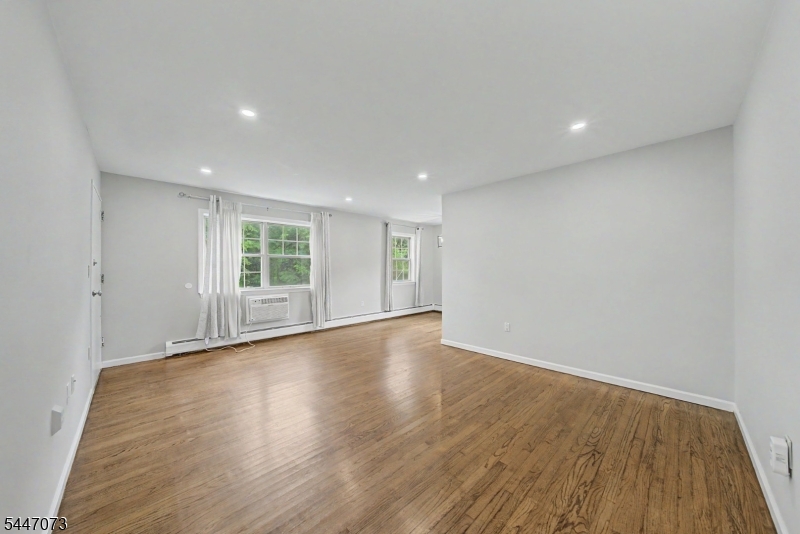 Valley Stream Condominiums - Residential