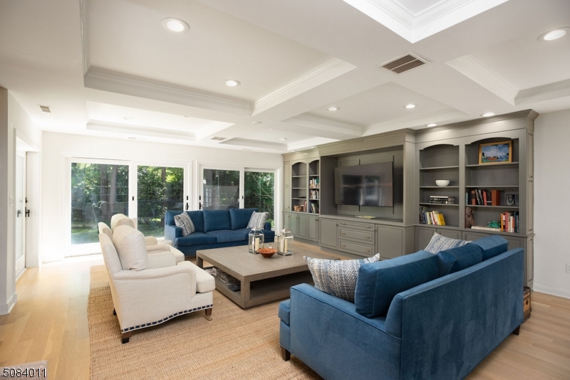 OLD SHORT HILLS - Residential
