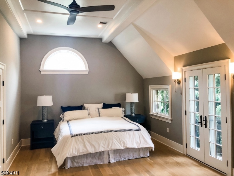 OLD SHORT HILLS - Residential