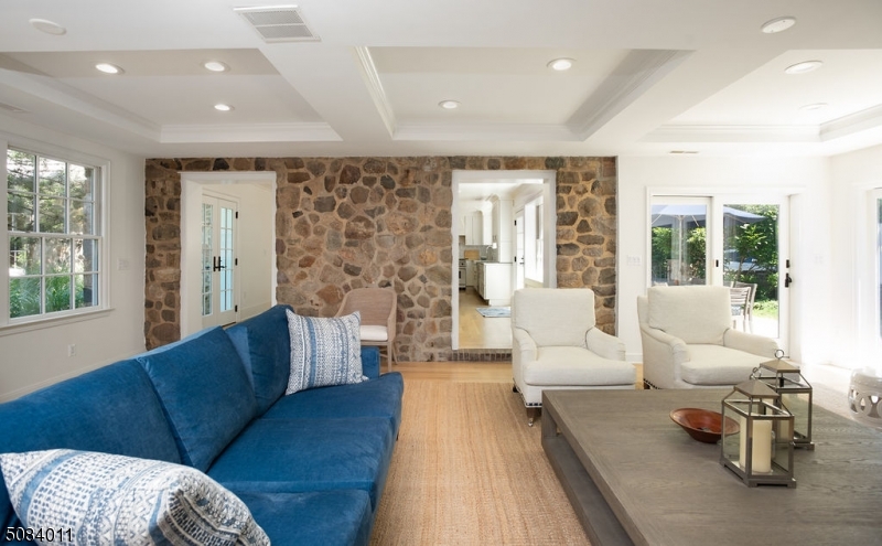 OLD SHORT HILLS - Residential
