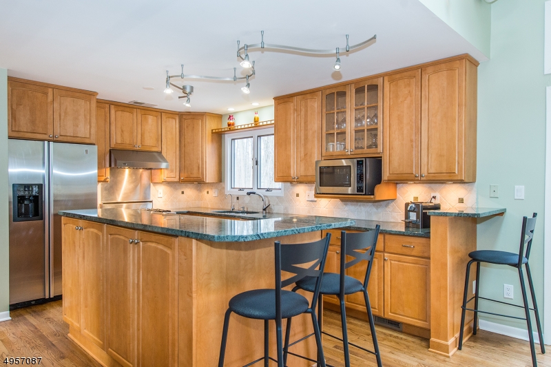 Dorset Hollow - Residential