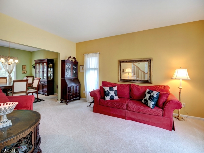 POETS PEAK - Residential