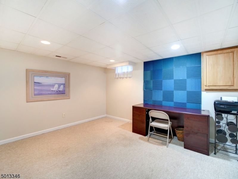 POETS PEAK - Residential