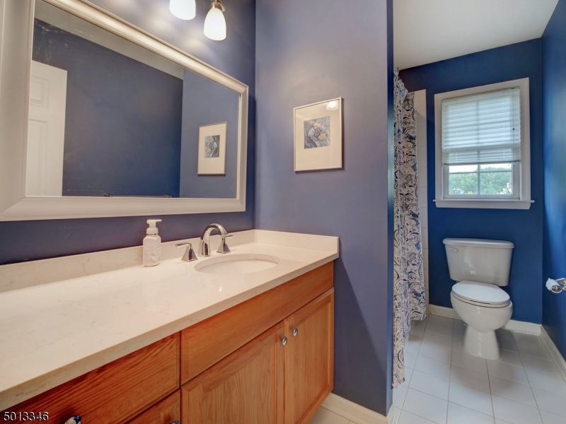 POETS PEAK - Residential