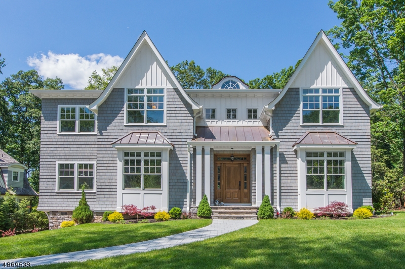 Curious what the Short Hills lifestyle is all about? Built in 2019, this 7 bedroom, 6.1 bath home is the epitome of luxury. It's almost too good to be true. Keyword: almost. The home flaunts a contemporary floor plan with large architectural windows, coffered ceilings, and a stunning grand foyer that is just that - grand! A bonus room is fantastic for the rugrats but best of all is the large backyard space perfect to soak up those last few weeks of summer.