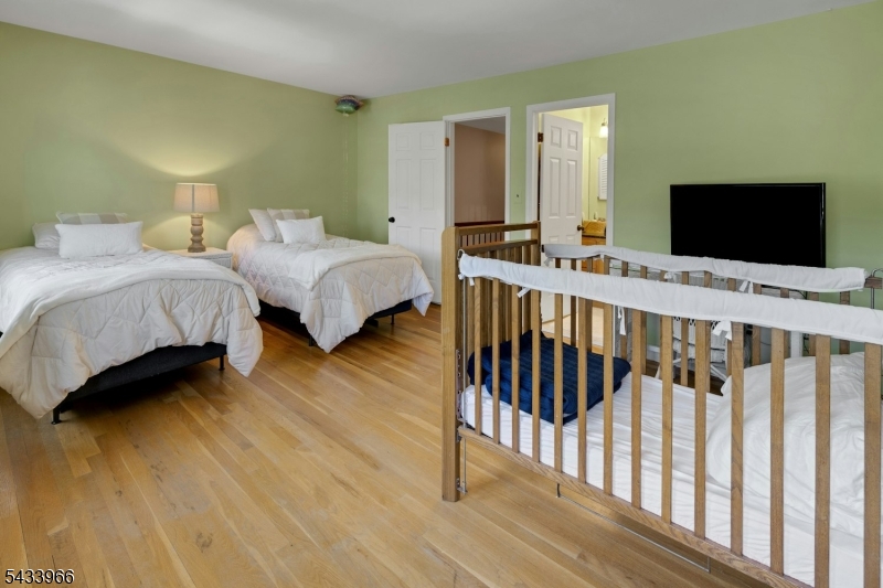 Mendham Commons - Residential