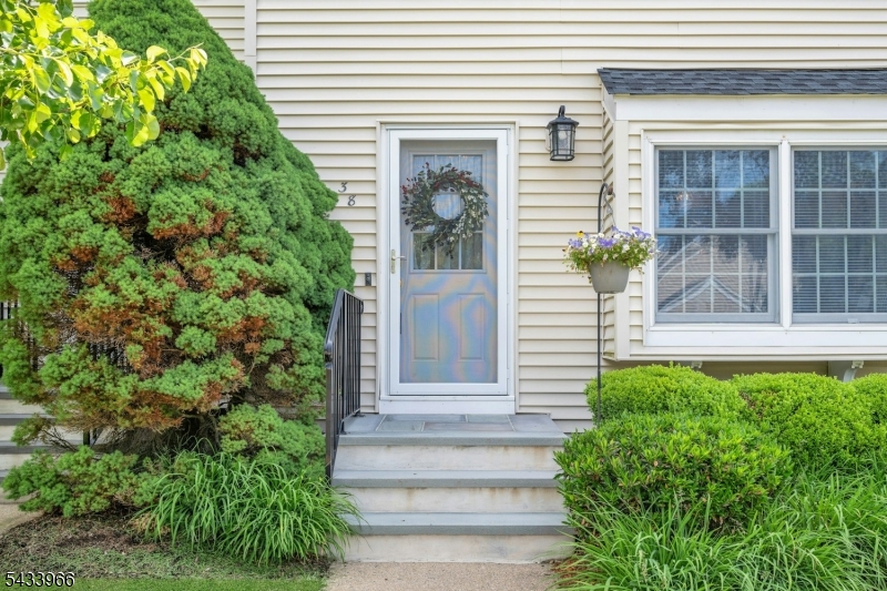 Mendham Commons - Residential