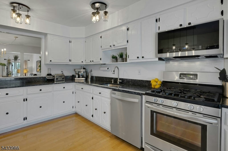 Mendham Commons - Residential
