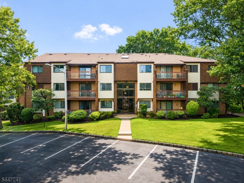 Edison Glen Terrace - Residential