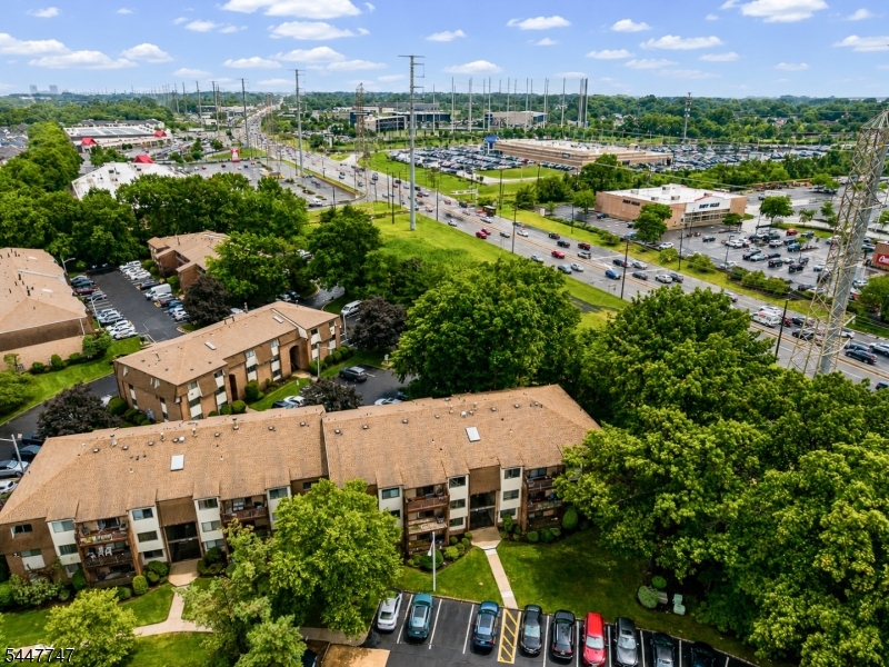 Edison Glen Terrace - Residential