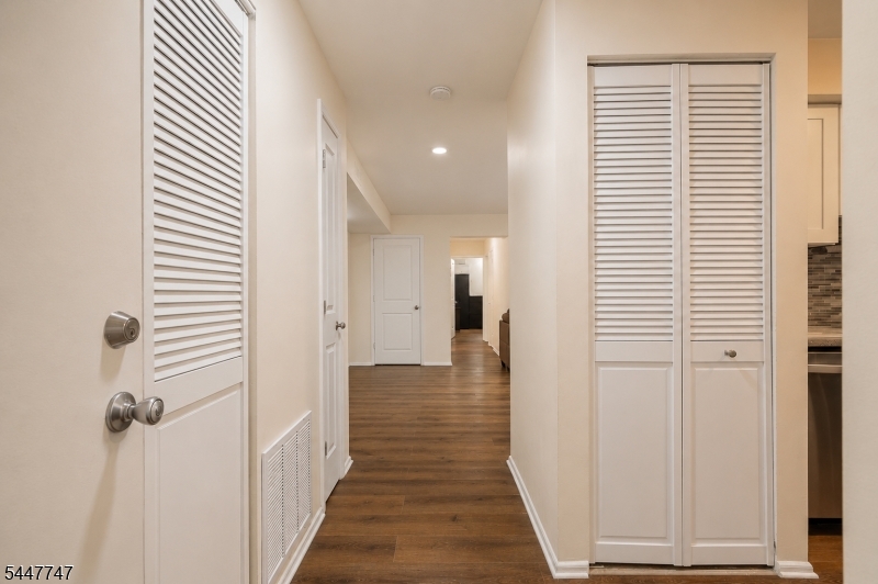 Edison Glen Terrace - Residential