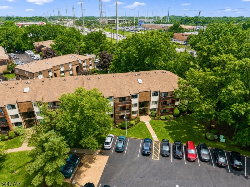 Edison Glen Terrace - Residential