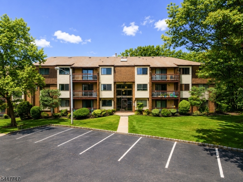 Edison Glen Terrace - Residential