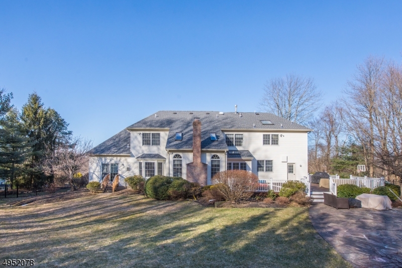 DENVILLE HUNT - Residential