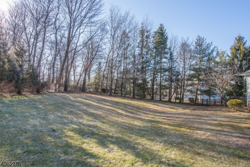 DENVILLE HUNT - Residential