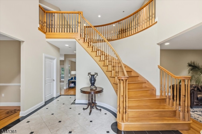 Dey Hill - Residential