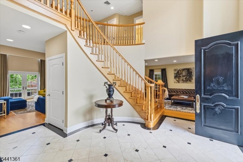 Dey Hill - Residential
