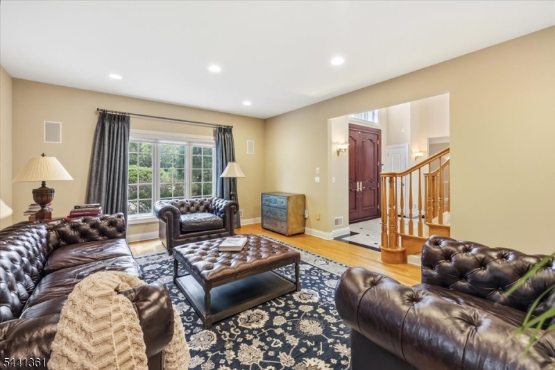 Dey Hill - Residential
