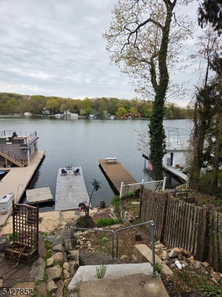 Lake Hopatcong Lakefront - Residential
