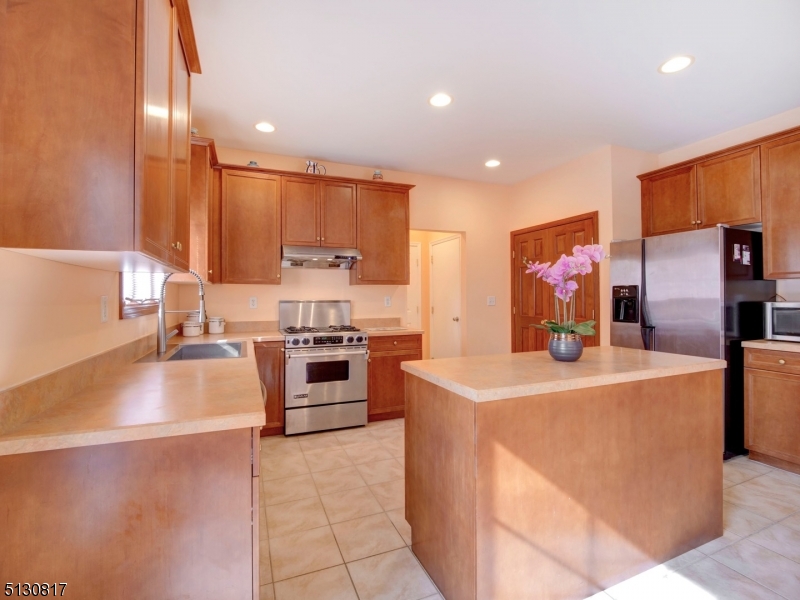 HIUNTERS RIDGE - Residential