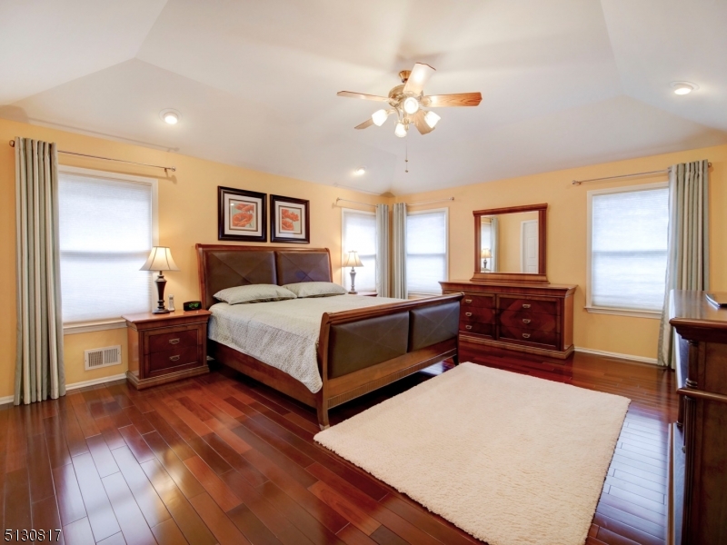 HIUNTERS RIDGE - Residential