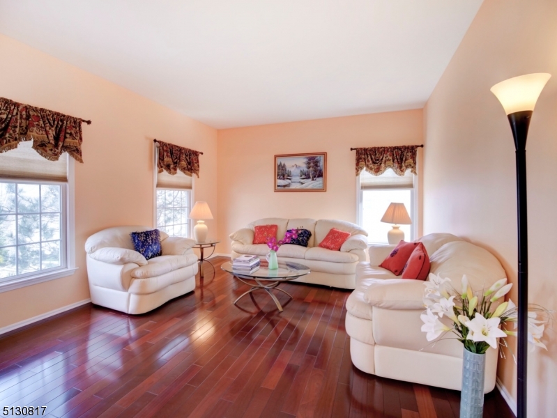 HIUNTERS RIDGE - Residential