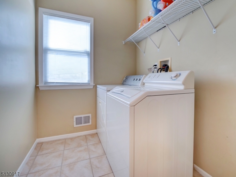HIUNTERS RIDGE - Residential